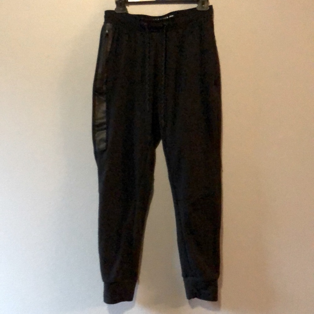 American Eagle Men’s Joggers